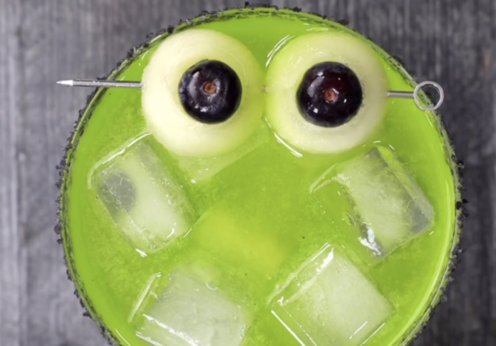 Lehigh Valley Halloween Cocktails: Spooktacular Black Salt garnish for monster-inspired crafty cocktails